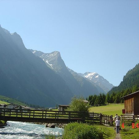 Alpina Appartement Sankt Leonhard im Pitztal Exterior photo